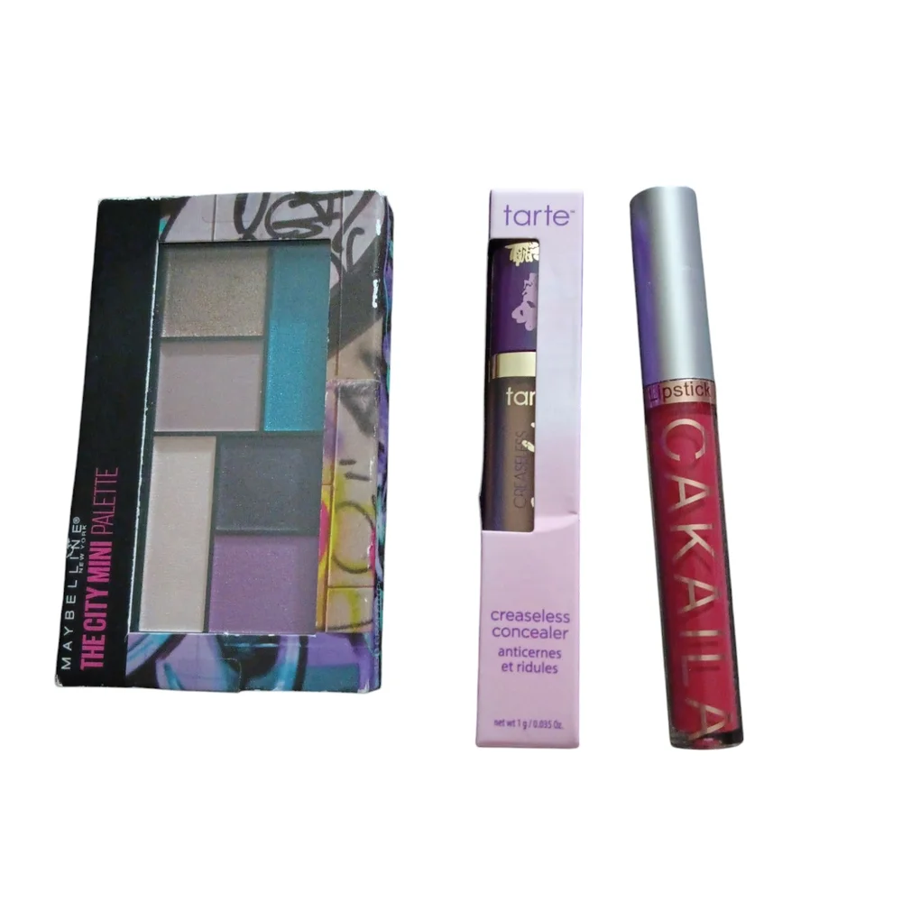 Cosmetic Bundle